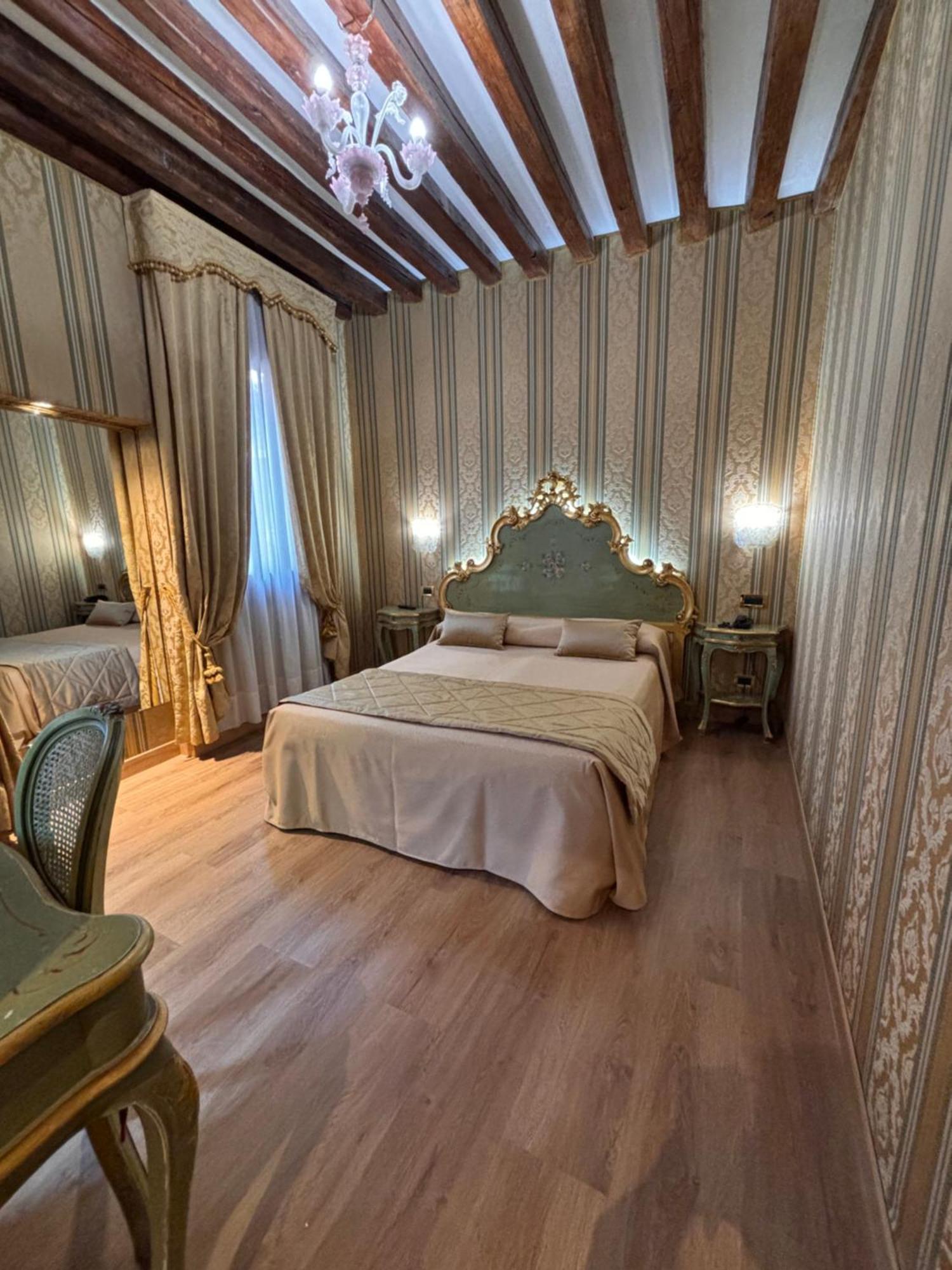 Hotel Al Graspo De Ua Venezia Esterno foto