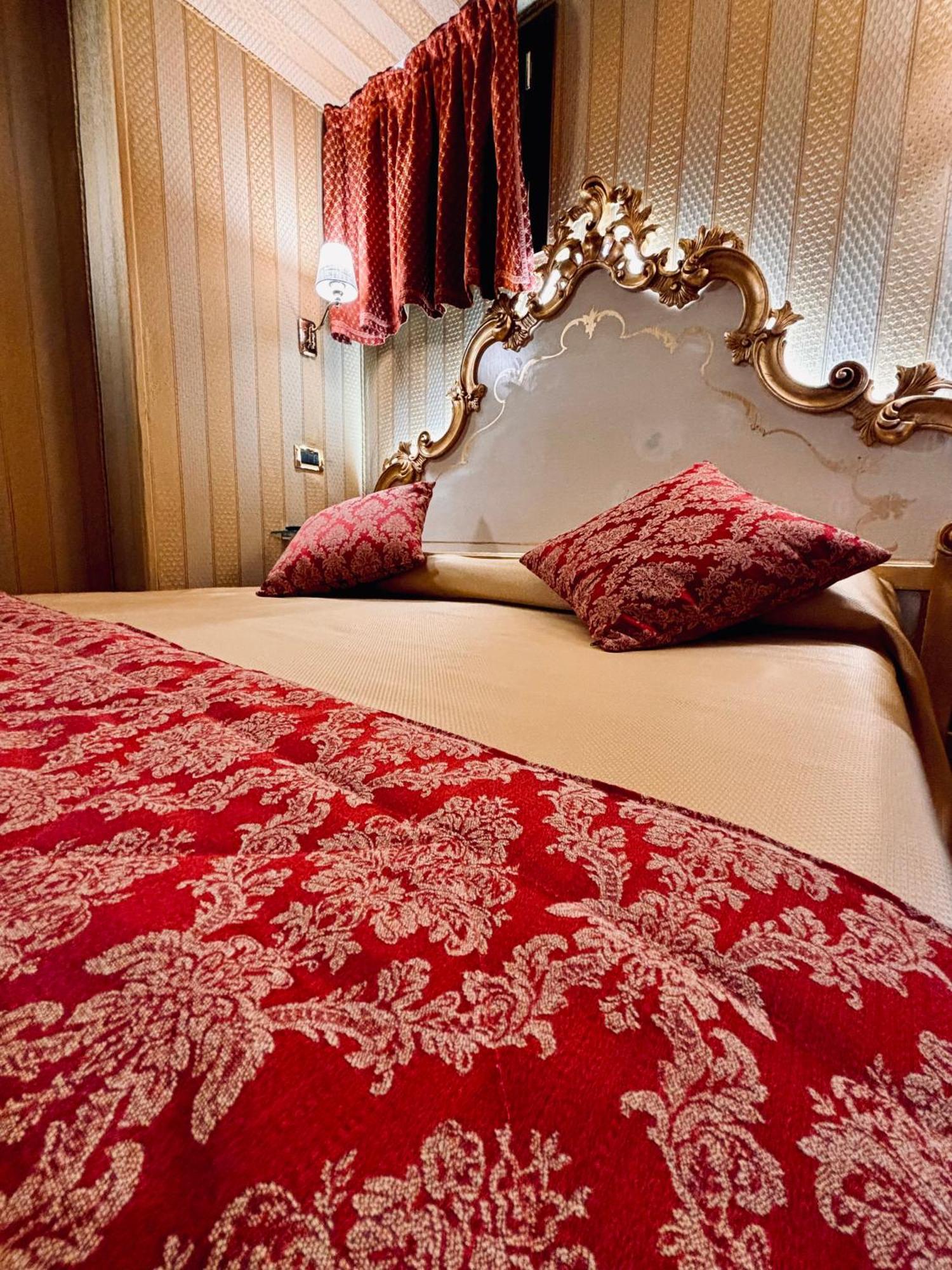 Hotel Al Graspo De Ua Venezia Esterno foto