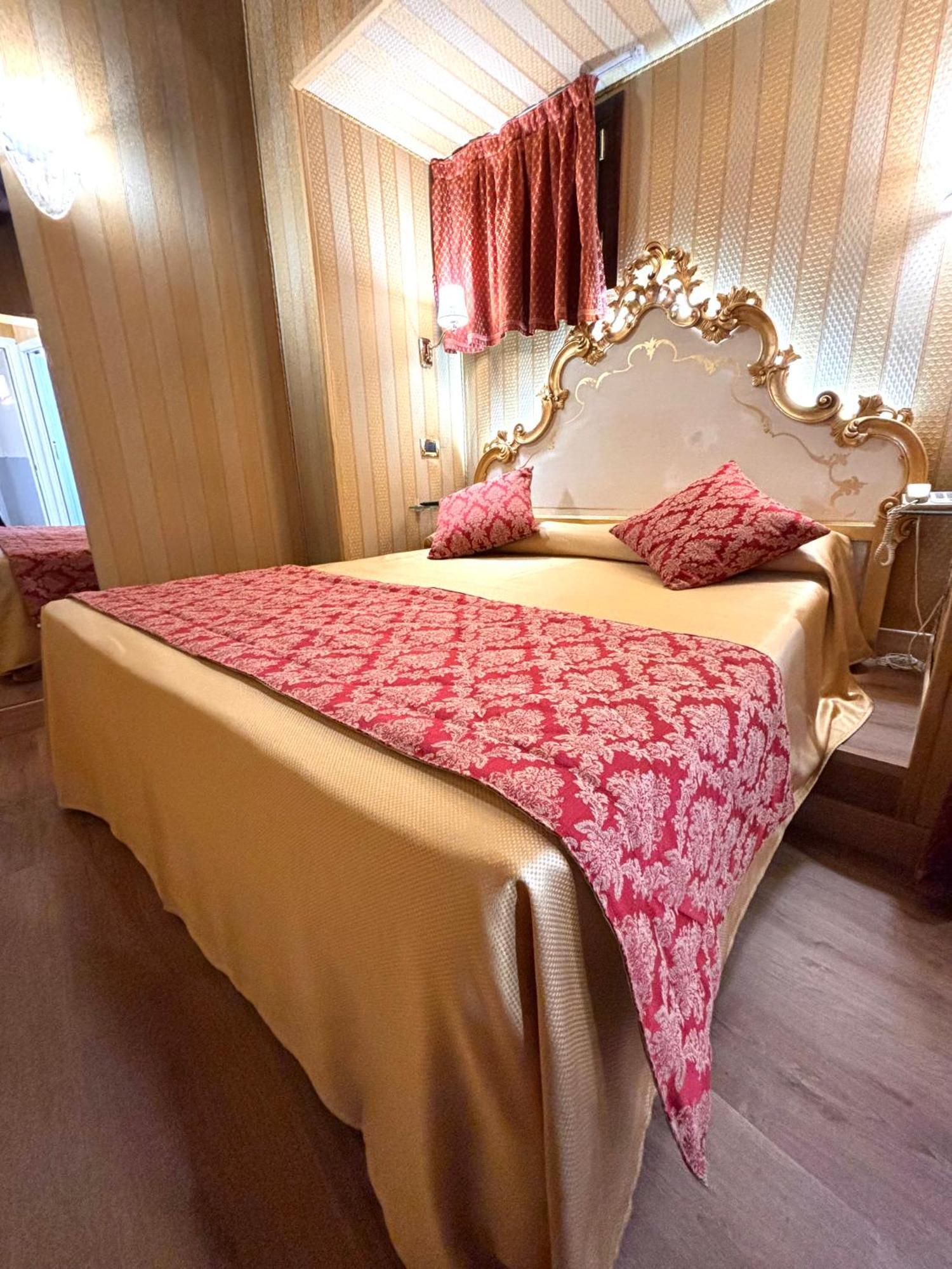 Hotel Al Graspo De Ua Venezia Esterno foto