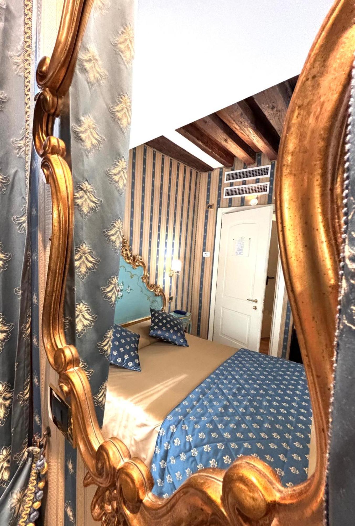 Hotel Al Graspo De Ua Venezia Esterno foto