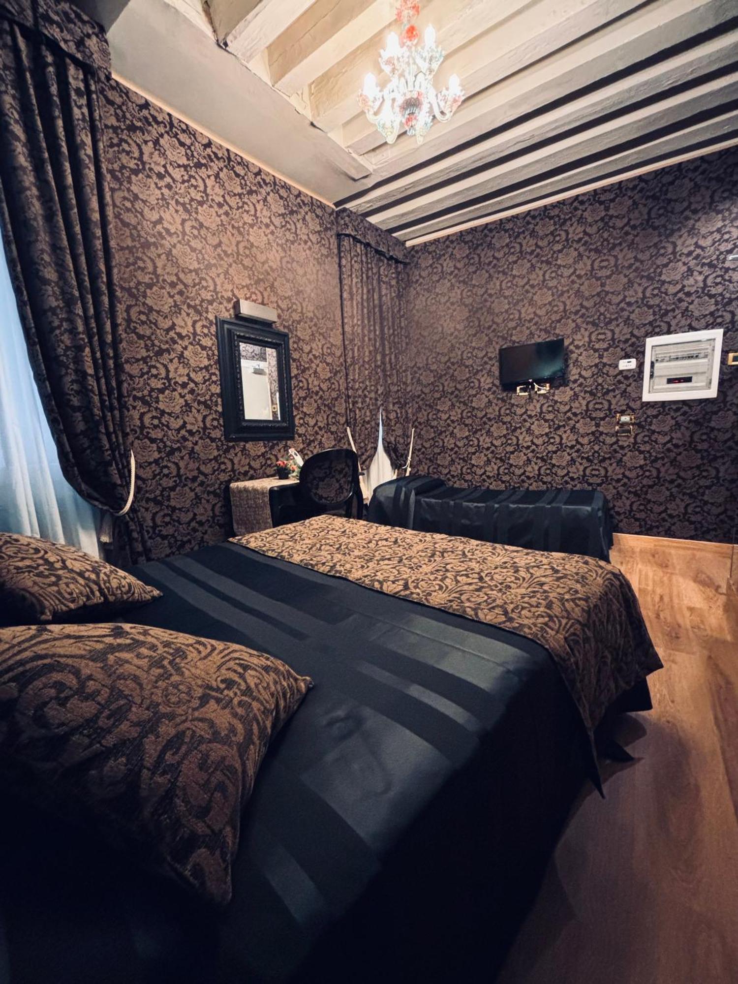 Hotel Al Graspo De Ua Venezia Esterno foto