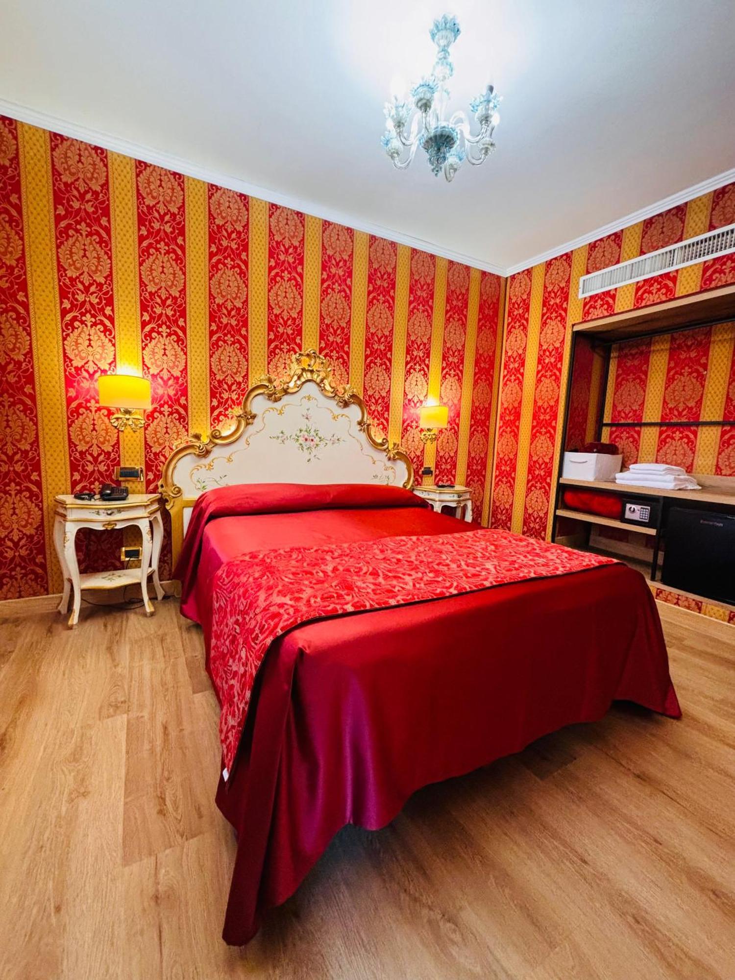 Hotel Al Graspo De Ua Venezia Esterno foto
