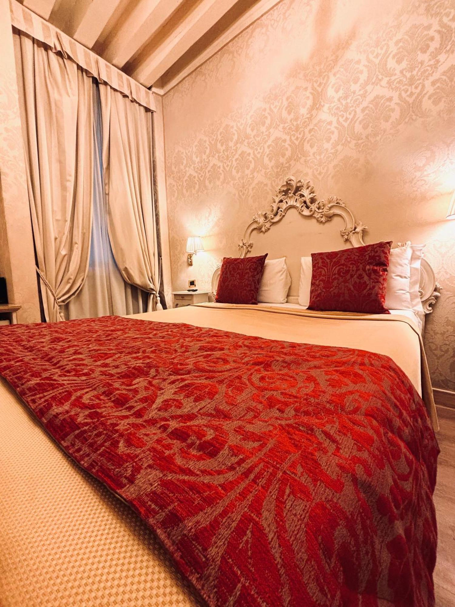Hotel Al Graspo De Ua Venezia Esterno foto