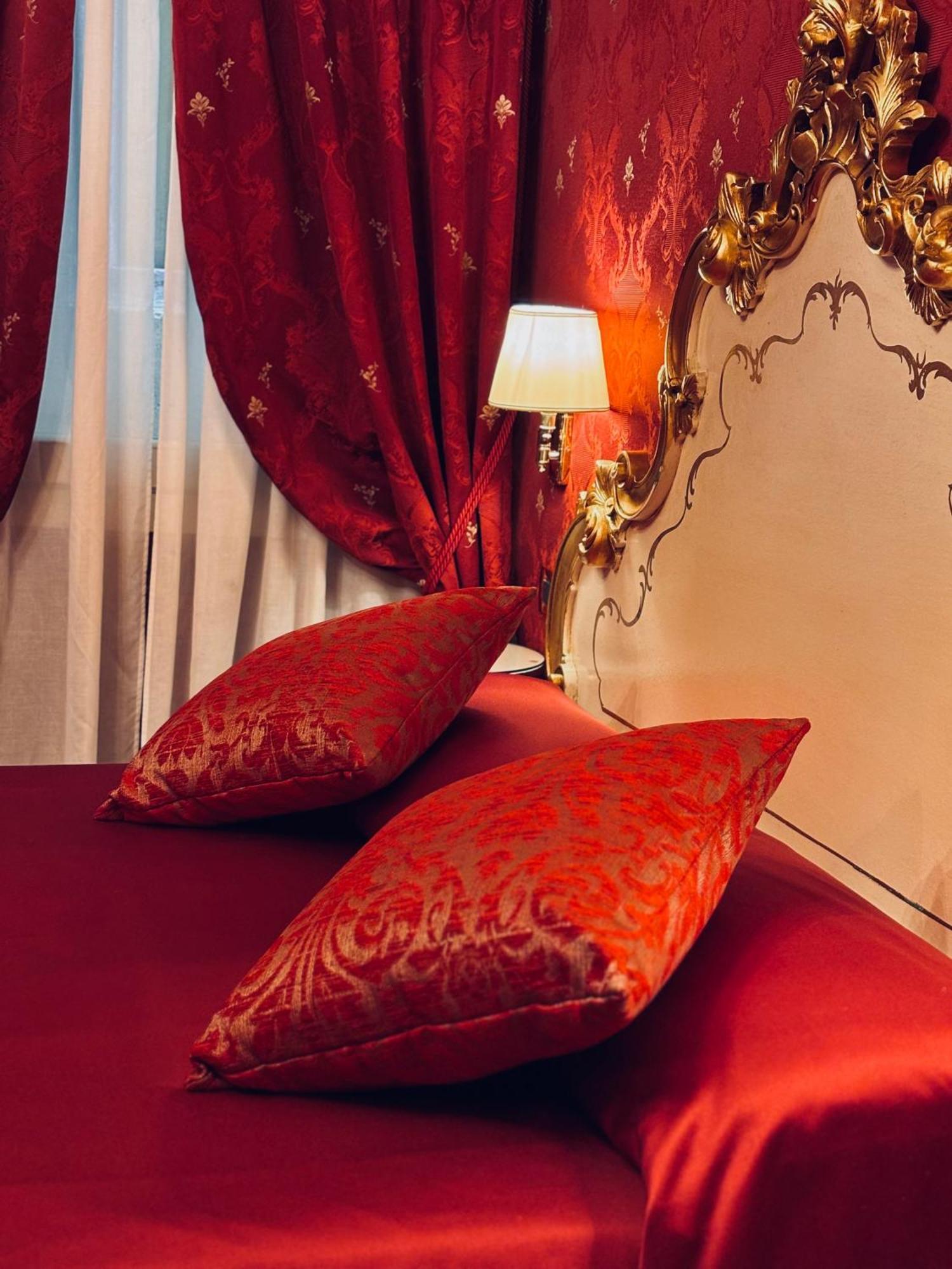 Hotel Al Graspo De Ua Venezia Esterno foto