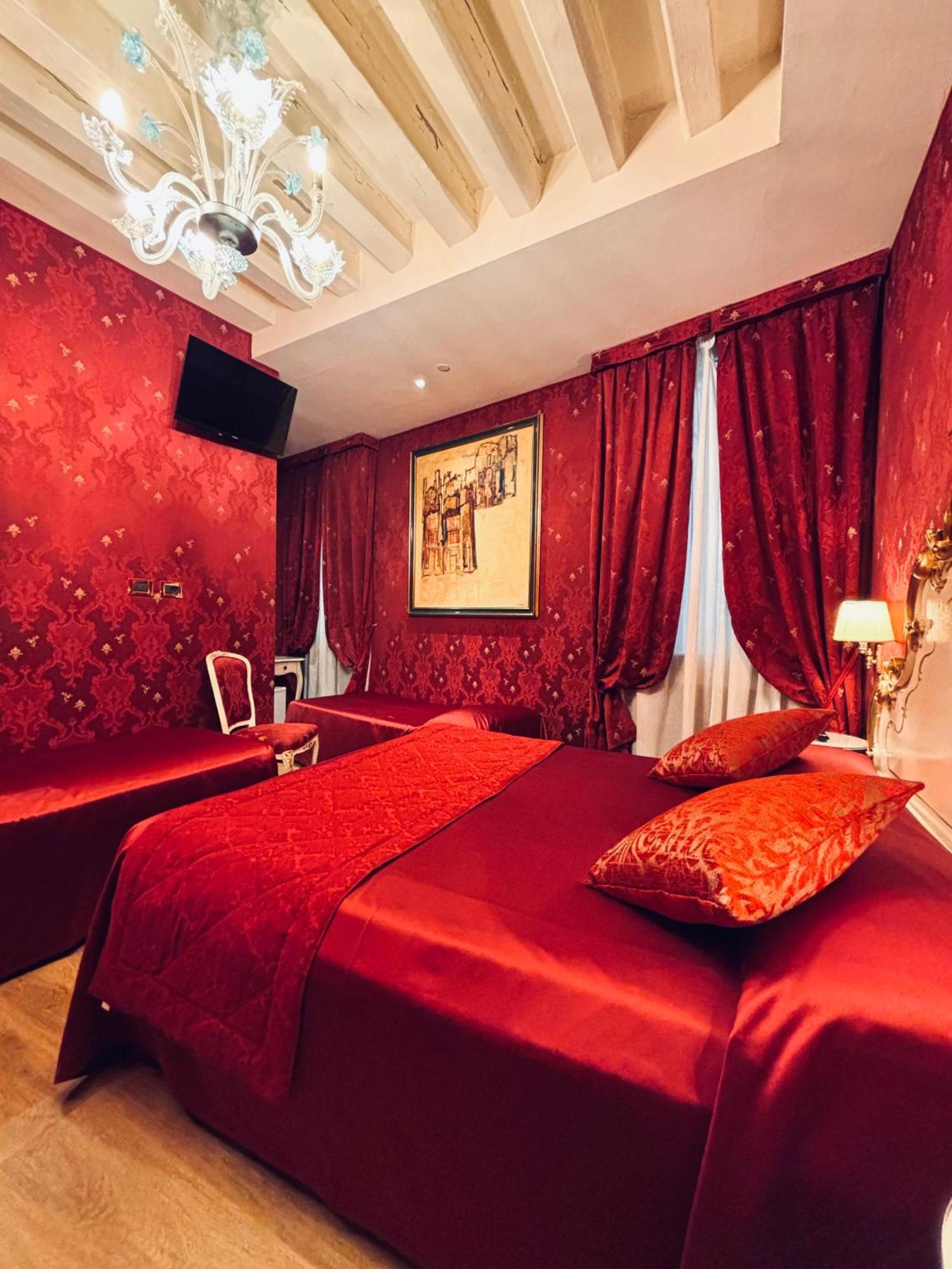 Hotel Al Graspo De Ua Venezia Esterno foto